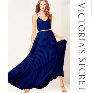 Rare Victoria’s Secret Navy Pleated Maxi Dress Med